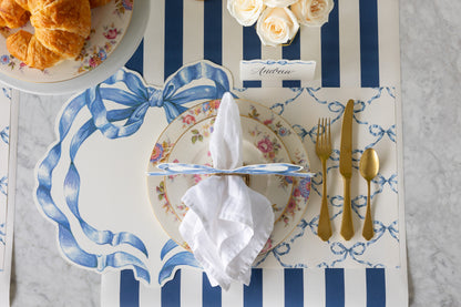 Die-cut Heirloom Blue Bow Placemat